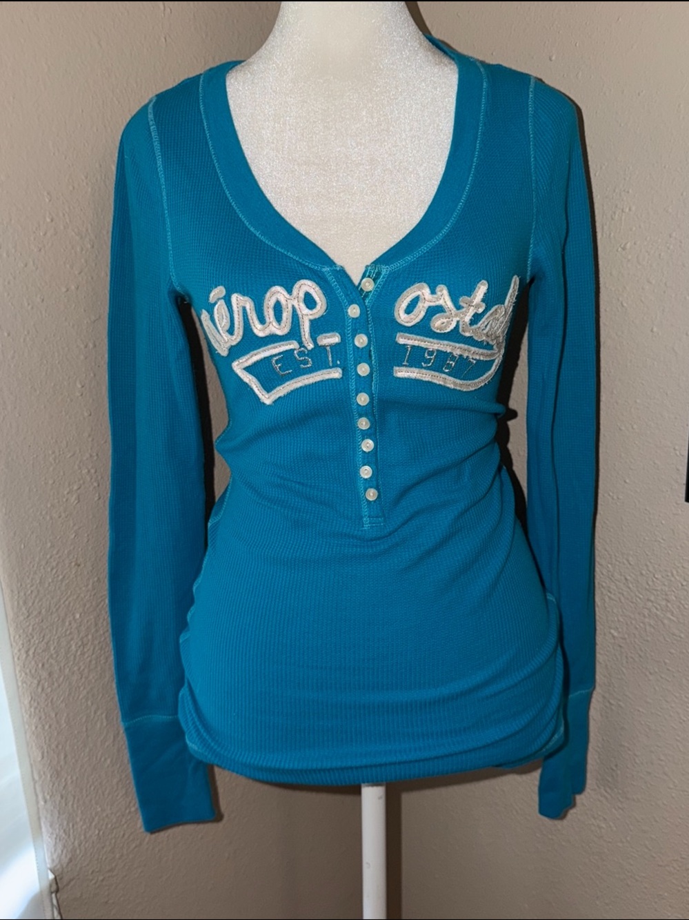 Vintage Y2K Aeropostale Long Sleeve Thermal Henley Top